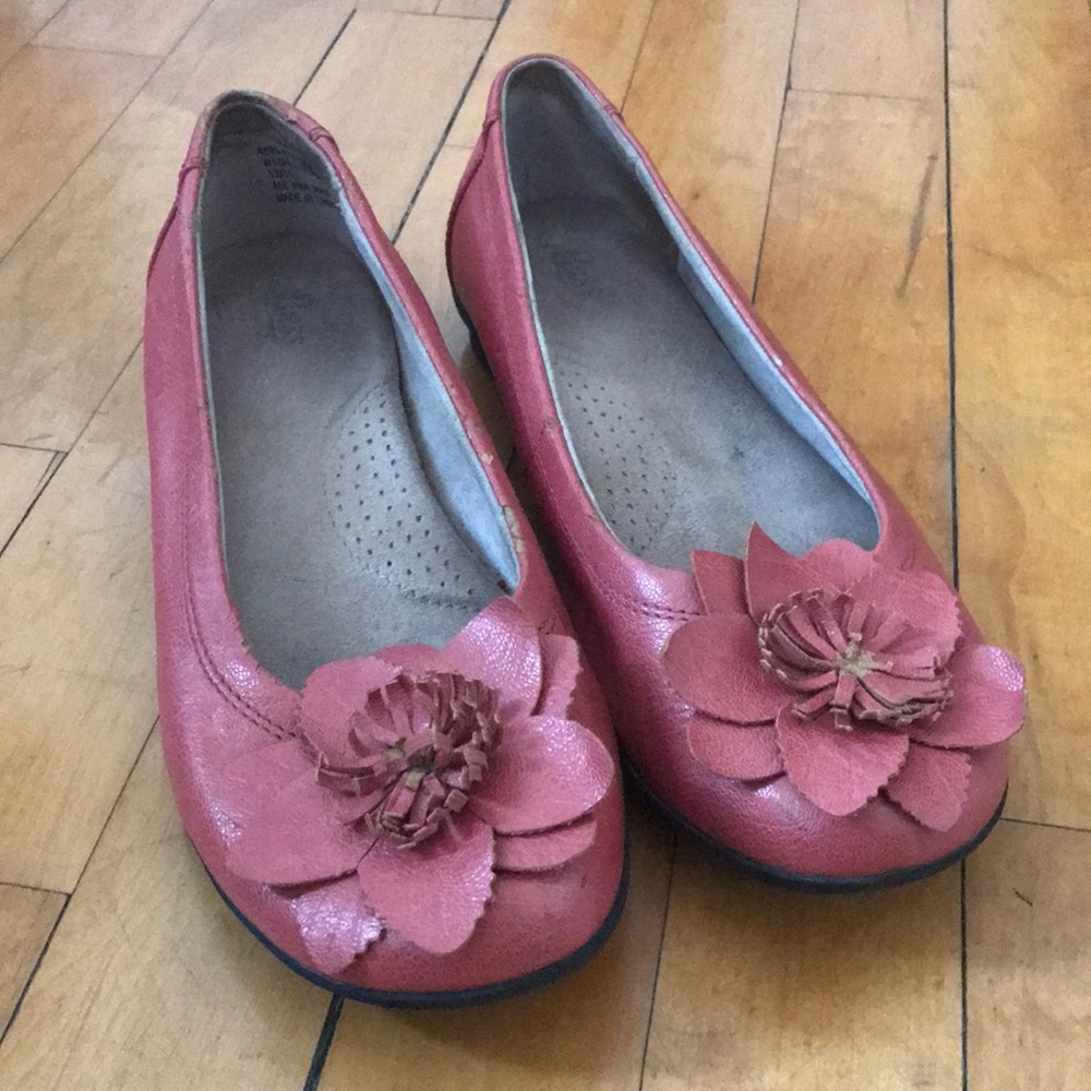 Bass Salmon Colored Flat Slip On